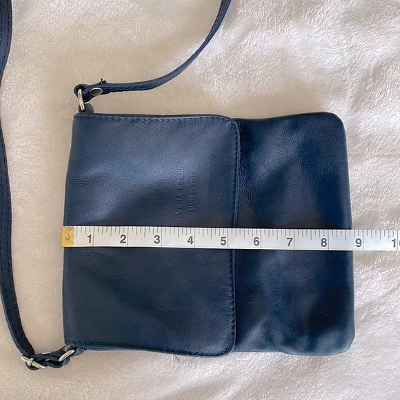 Crossbody bag Navy Italian vegan leather - Picture 6 of 6
